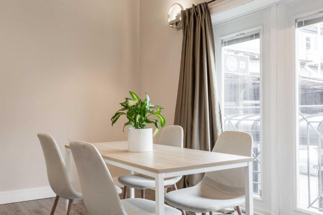 The Double Play - 1 Min Walk To Wrigley! Spacious 2Br - Perfect For Cubs Fans! Chicago Exterior foto